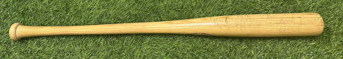 Ozzie Guillen Chicago White Sox Game Used Bat 1986-89 PSA/DNA GU 8