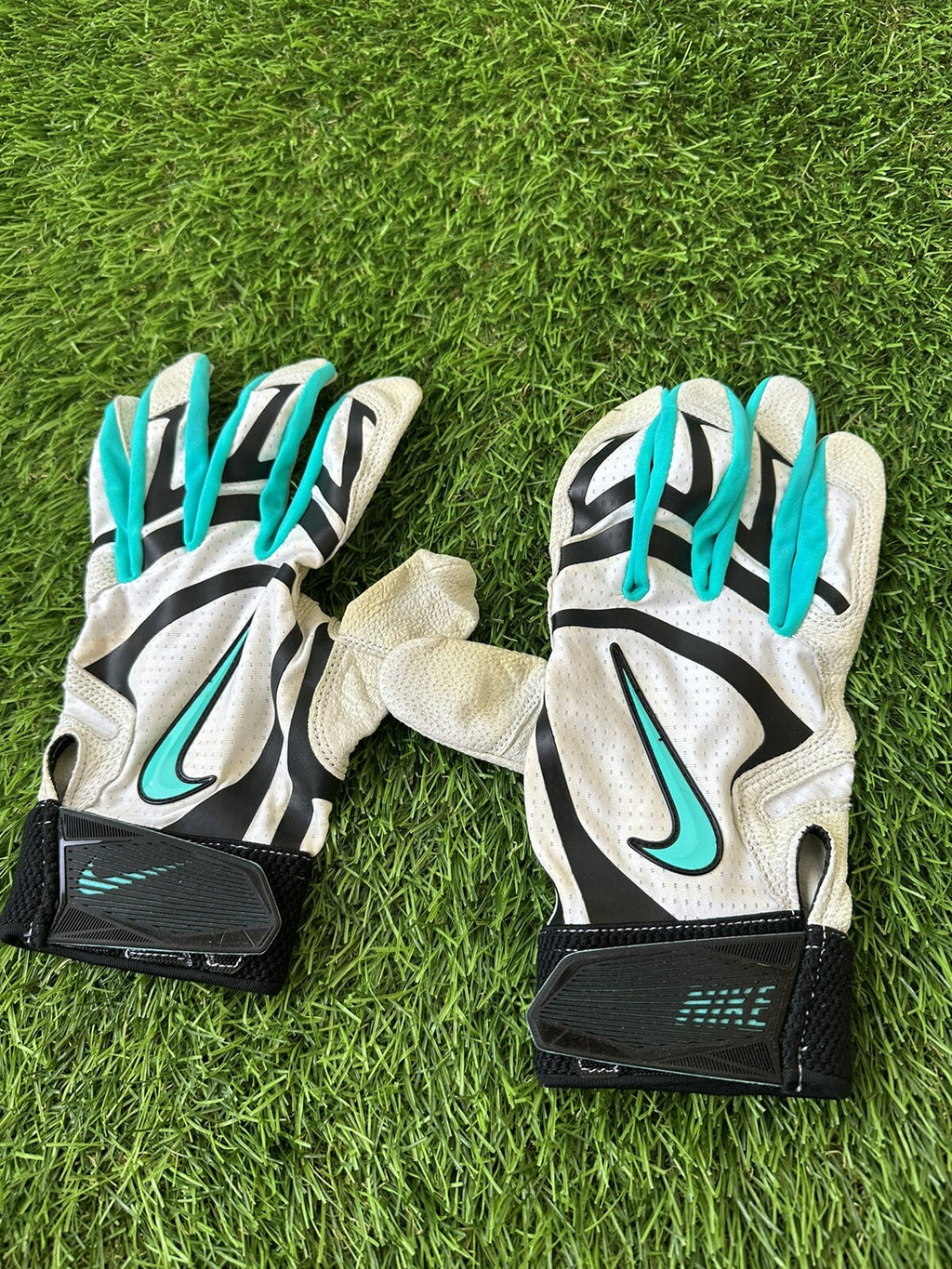 Nolan Arenado Colorado Rockies Game Used Batting Gloves “Signed, LOA”