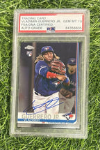Vladimir Guerrero Jr. Signed Topps Chrome 2019 Rookie #21 Auto PSA/DNA 10