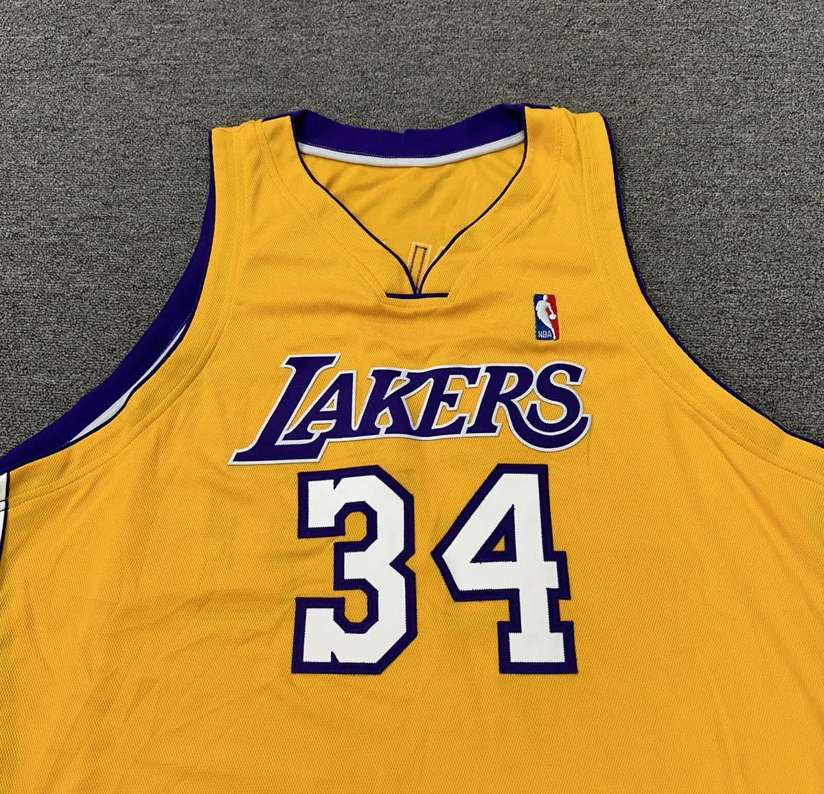 Shaquille O’Neal Los Angeles Lakers Player Issed Jersey 03-04 Signed Beckett LOA