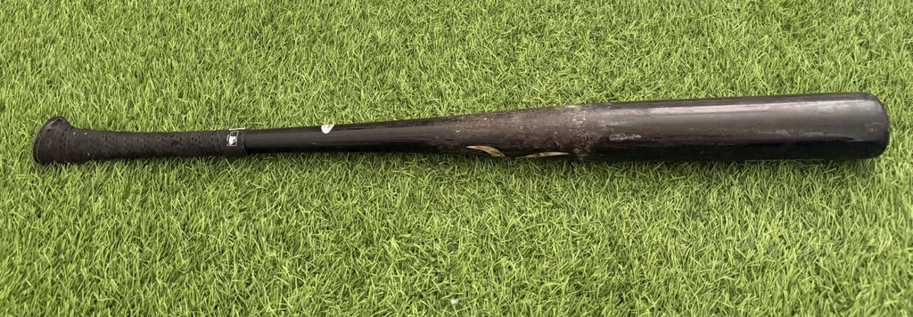 Yordan Alvarez 2023 Game-Used Houston Astros Victus Uncracked Bat PSA GU 10 MLB
