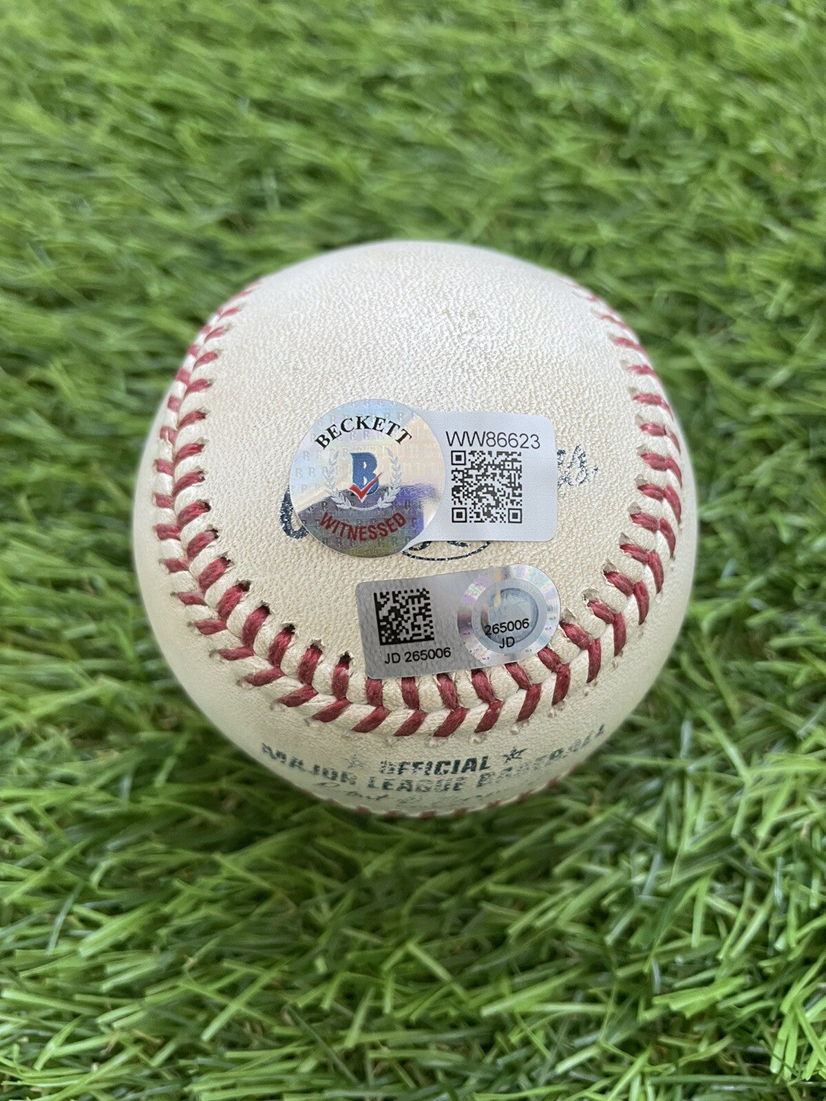 Miguel Cabrera Detroit Tigers Game Used Baseball “500th HR Game” MLB Beckett LOA