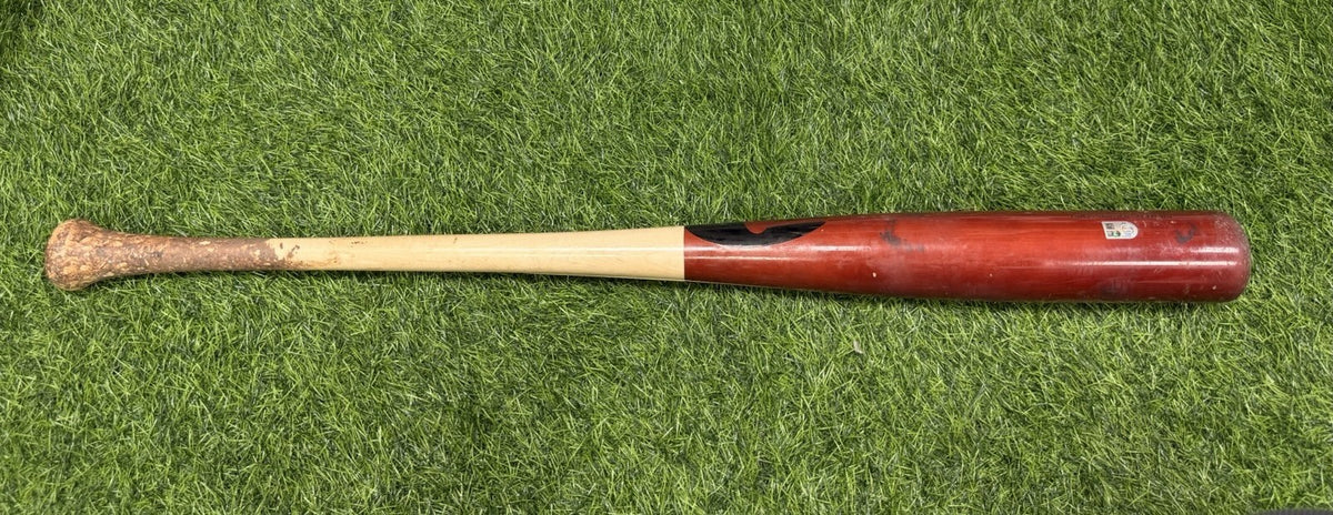 Jose Altuve Houston Astros Game Used Bat 2024 MLB Auth Excellent Use