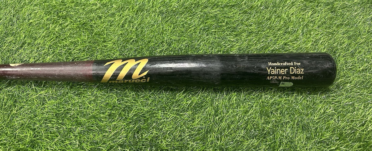 Yainer Diaz Houston Astros Game Used Bat 2024 Uncracked MLB Auth