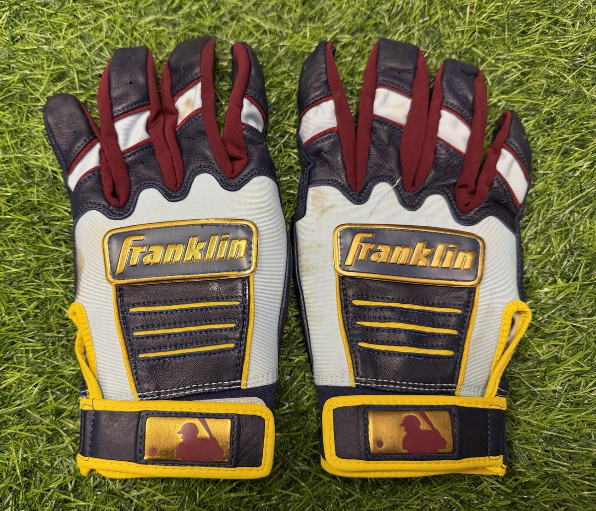 Jose Ramirez Cleveland Guardians Game Used Batting Gloves Signed GUG LOA 2025