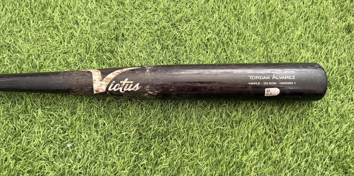 Yordan Alvarez 2023 Game-Used Houston Astros Victus Uncracked Bat PSA GU 10 MLB