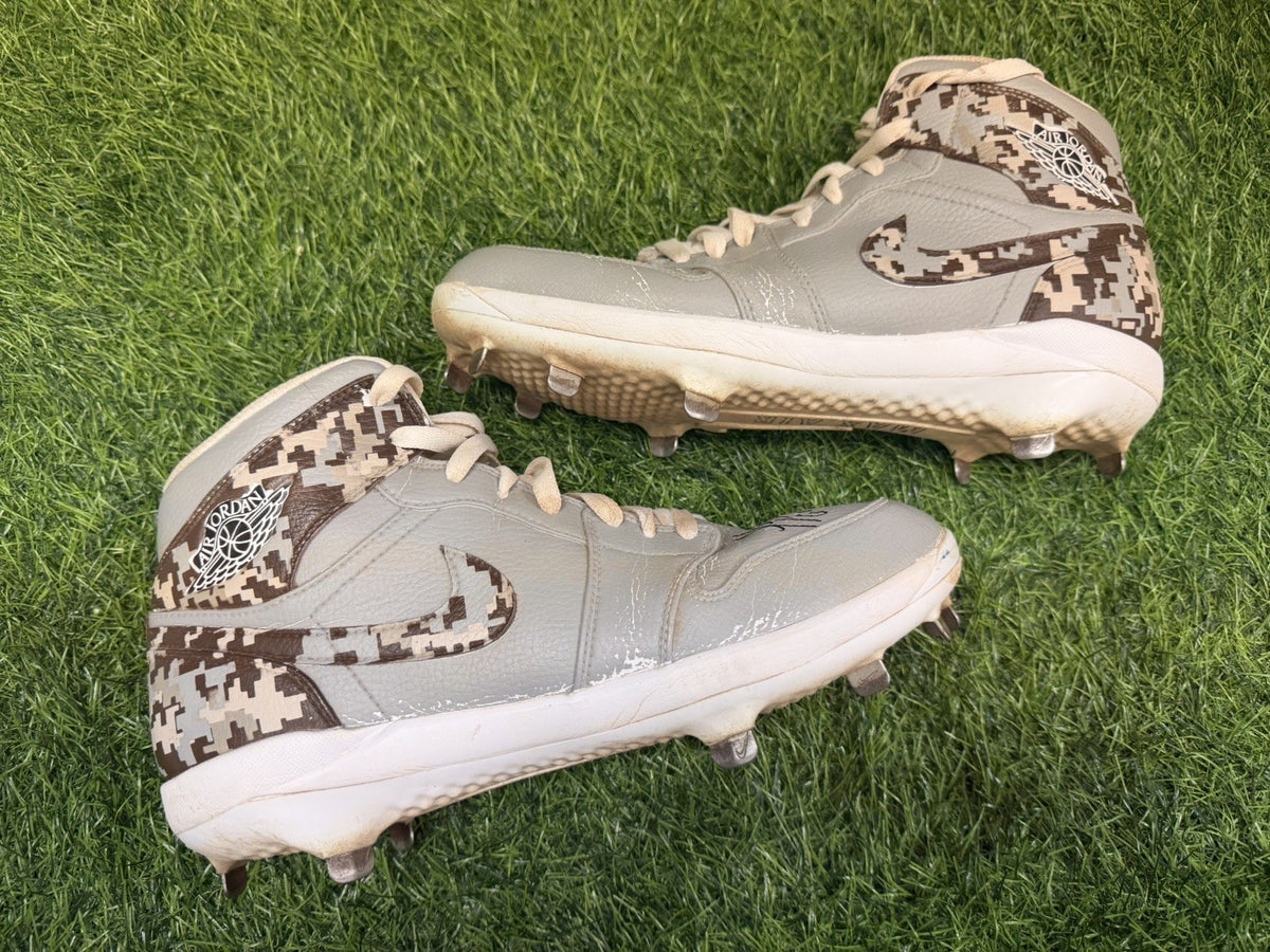 Luis Arraez Game Used Cleats 2025 Padres Custom Jordans Signed GUG LOA Matched
