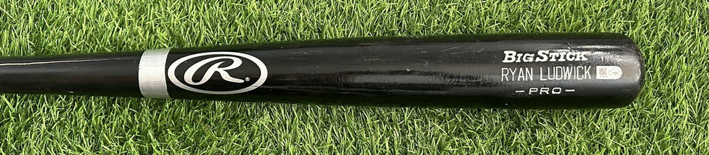 Ryan Ludwick Cincinnati Reds Game Used Bat 2012 MLB Auth