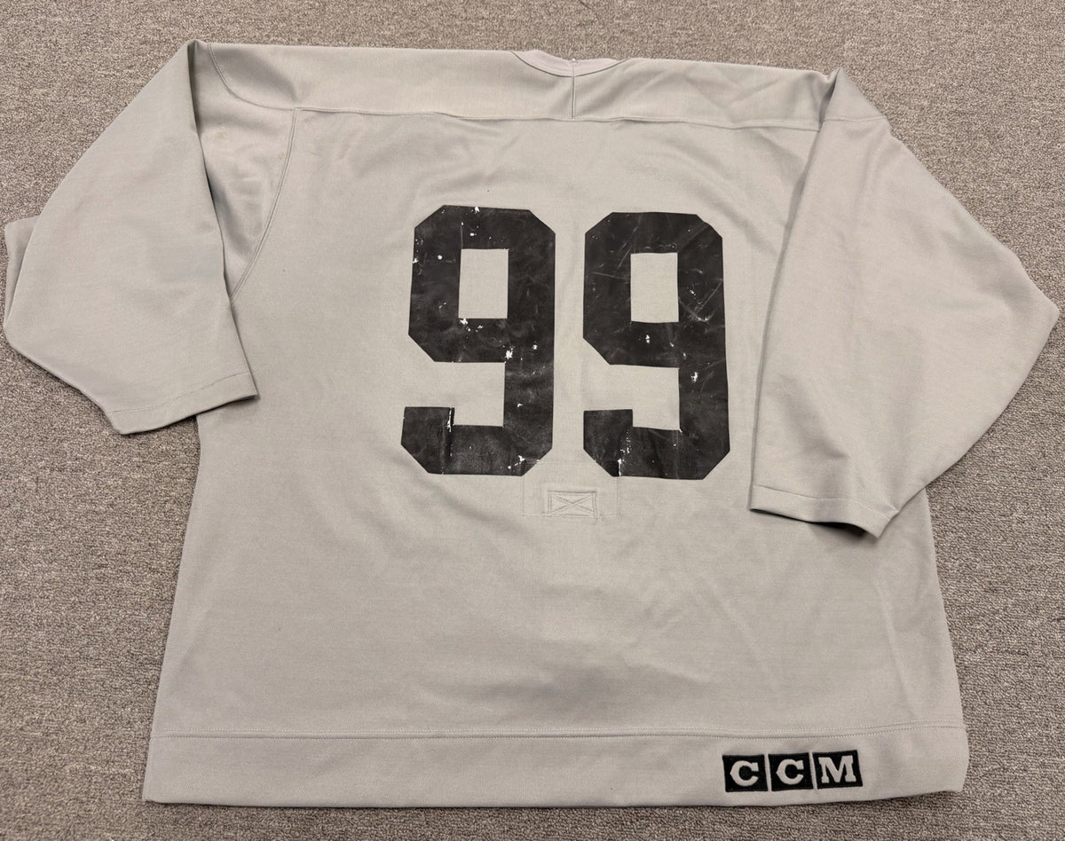 Wayne Gretzky Player-Worn Los Angeles Kings 1988-90 Practice Jersey Trainer LOA