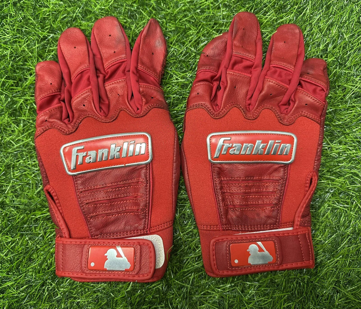 Ke’Bryan Hayes Pittsburgh Pirates Game Used Batting Gloves Red 2019 Hayes LOA