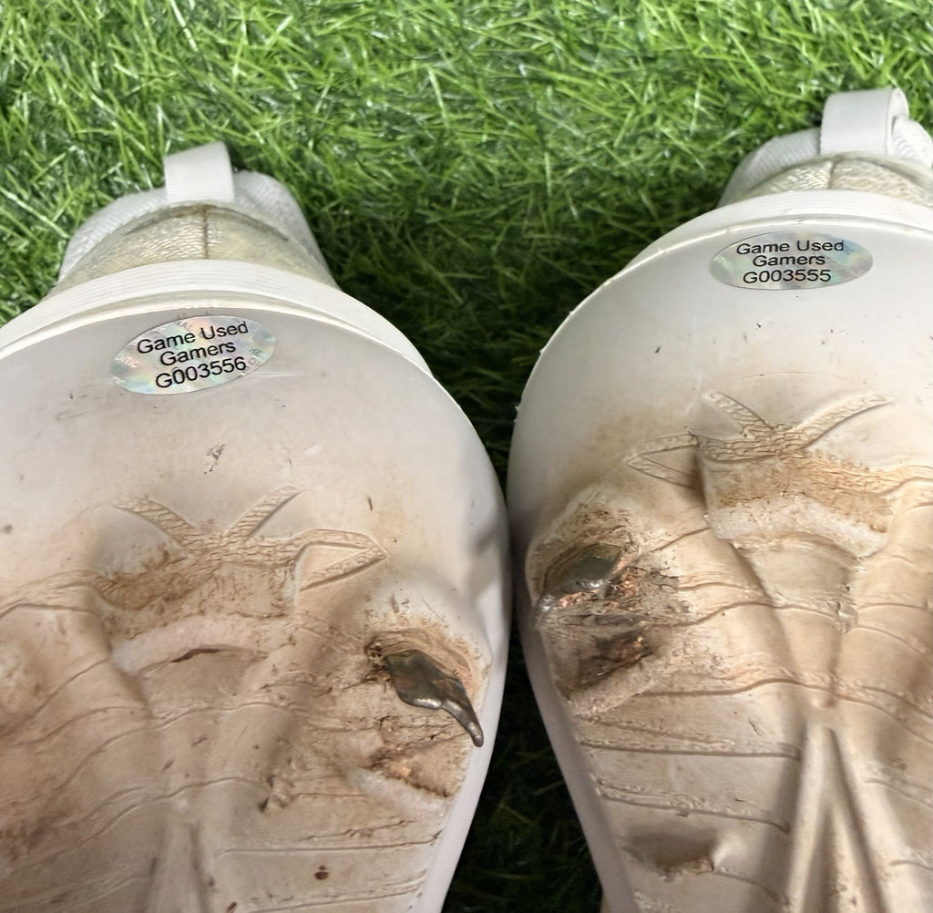Teoscar Hernandez Los Angeles Dodgers Game Used Cleats Signed 2024 GUG LOA