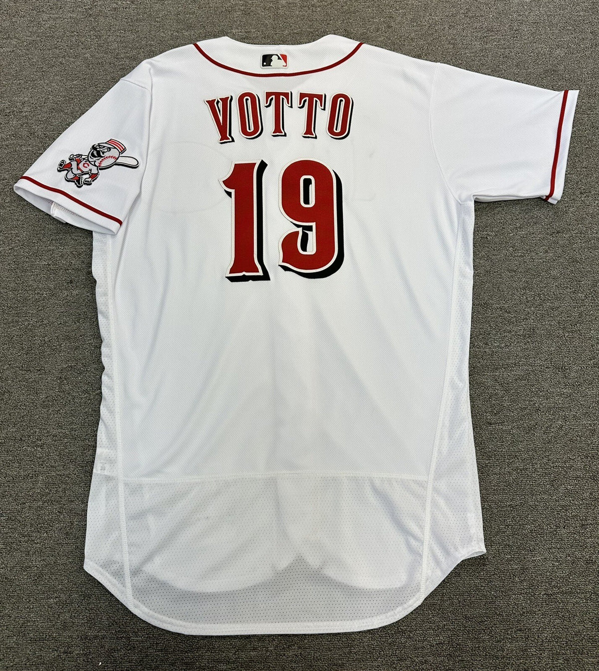Joey Votto Cincinnati Reds Game Issued Jersey Home white 2022 MLB Authenticated