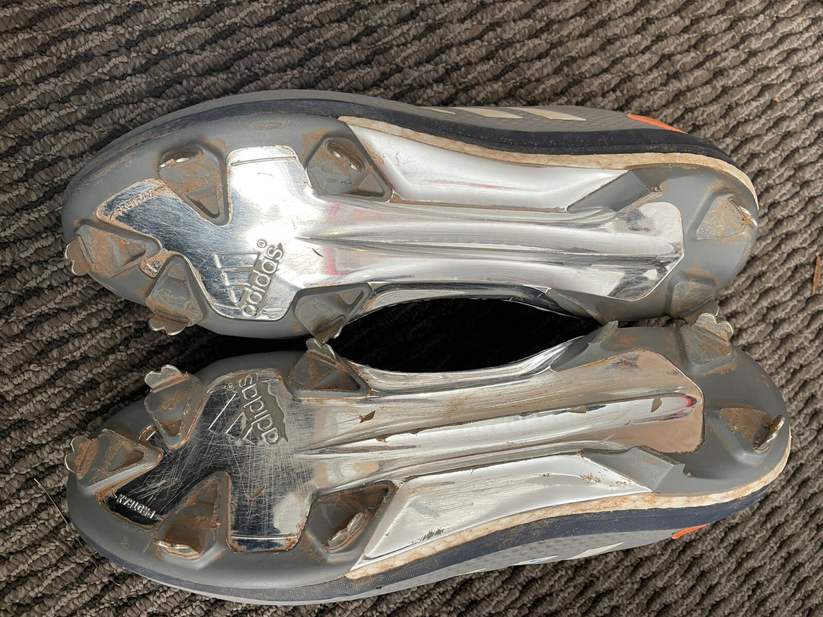Carlos Correa Houston Astros Game Used Cleats Signed 2018 Correa LOA