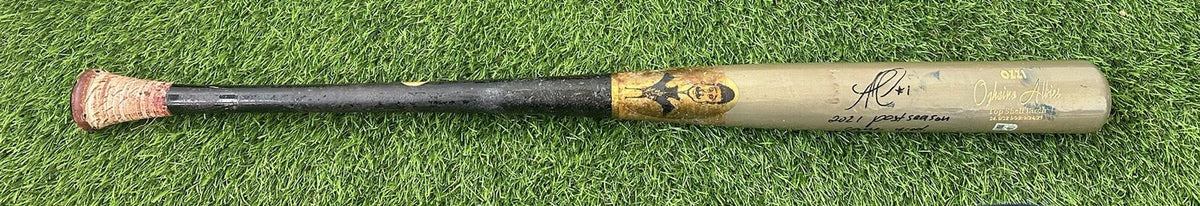 Ozzie Albies Atlanta Braves Game Used Bat “2021 Postseason” Signed MLB Auth