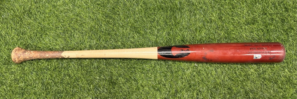 Jose Altuve Houston Astros Game Used Bat 2024 MLB Auth Excellent Use