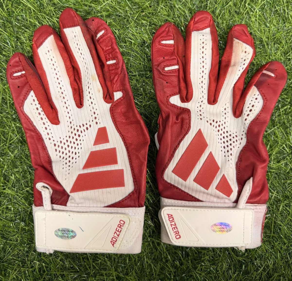 Teoscar Hernandez Los Angeles Dodgers Game Used Batting Gloves 2025 GUG LOA
