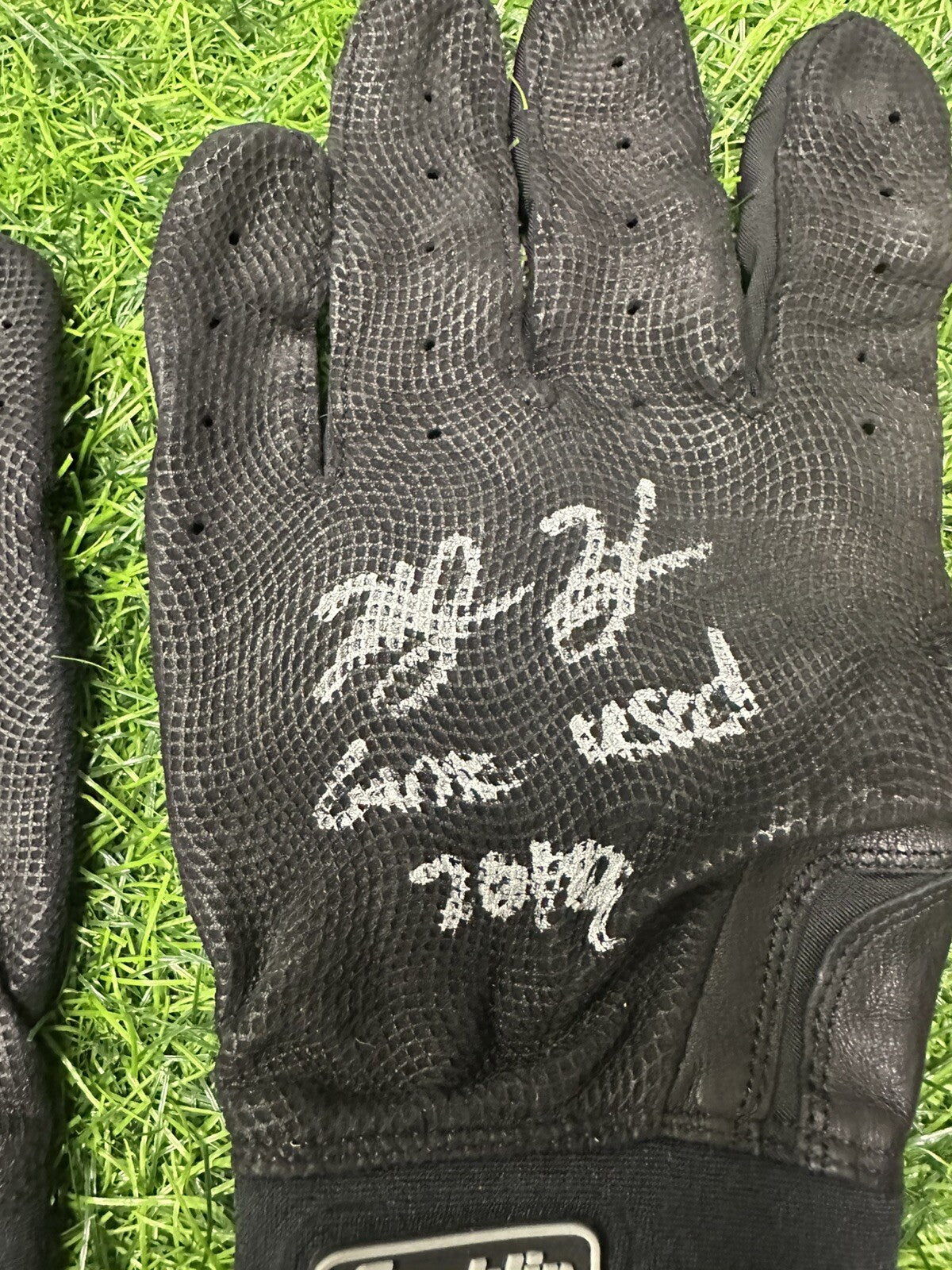 Ke’Bryan Hayes Pittsburgh Pirates Game Used Batting Gloves Black 2019 Hayes LOA