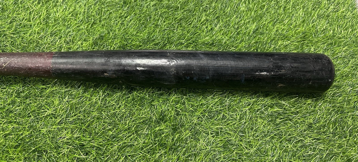 Yainer Diaz Houston Astros Game Used Bat 2024 MLB Auth Excellent Use Uncracked