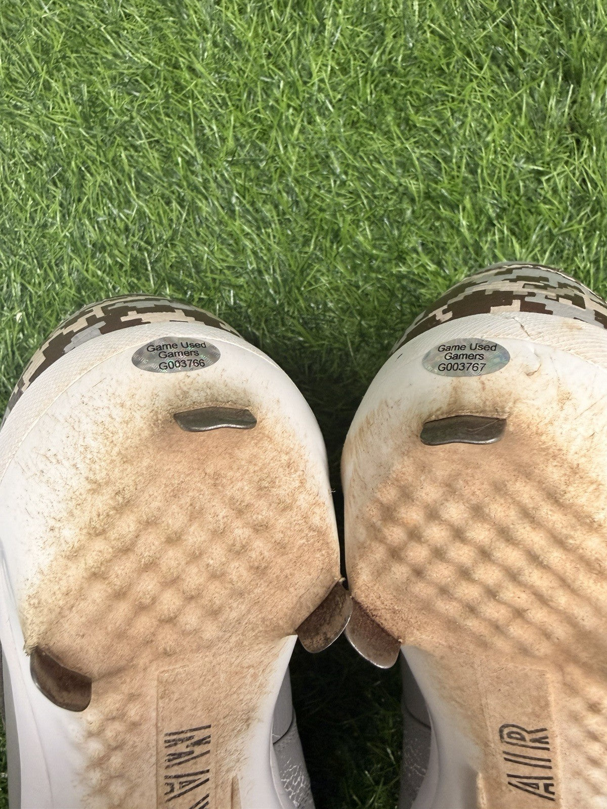 Luis Arraez Game Used Cleats 2025 Padres Custom Jordans Signed GUG LOA Matched