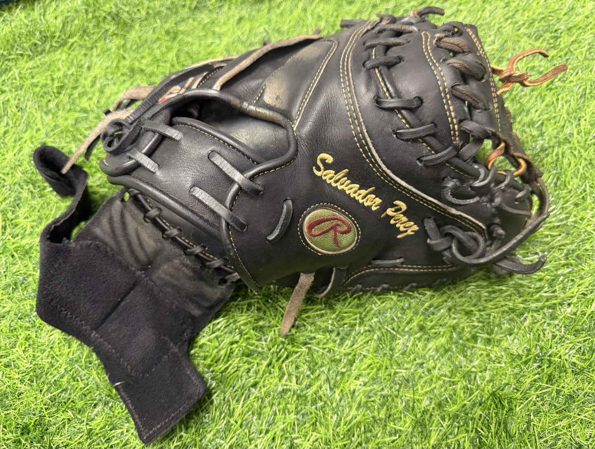 Salvador Perez 2024 Game Used Catcher’s Glove Signed, Photo Matched, GUG LOA