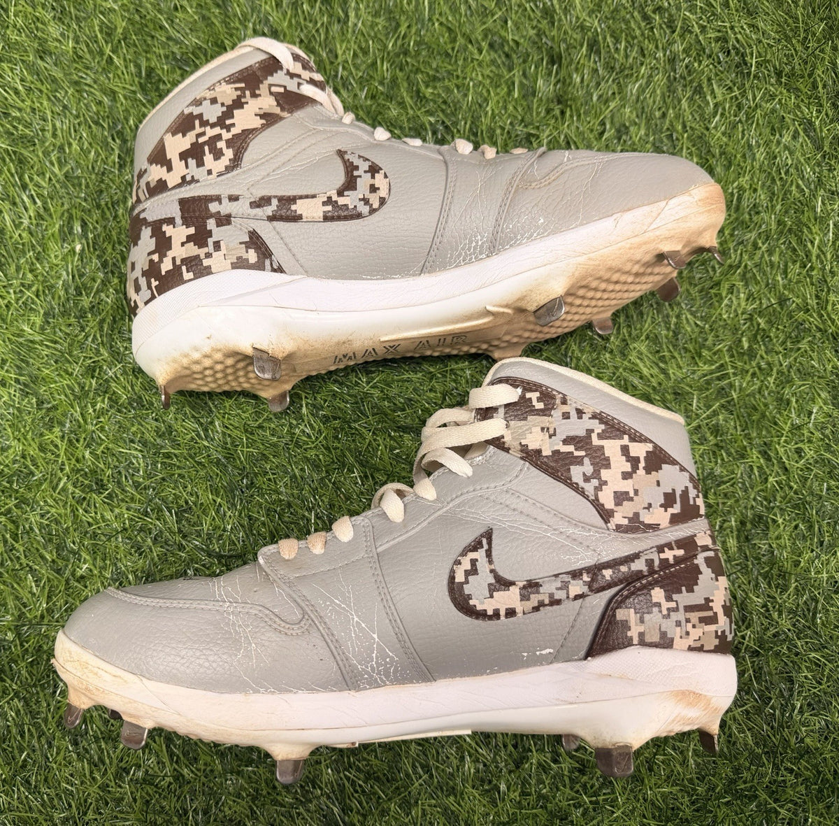 Luis Arraez Game Used Cleats 2025 Padres Custom Jordans Signed GUG LOA Matched