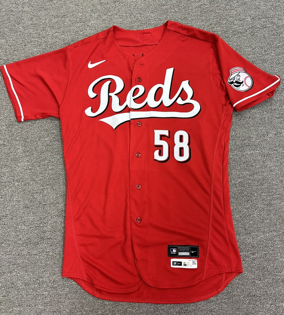 Luis Castillo Cincinnati Reds Game Used Worn Jersey 800th Career K MLB Auth