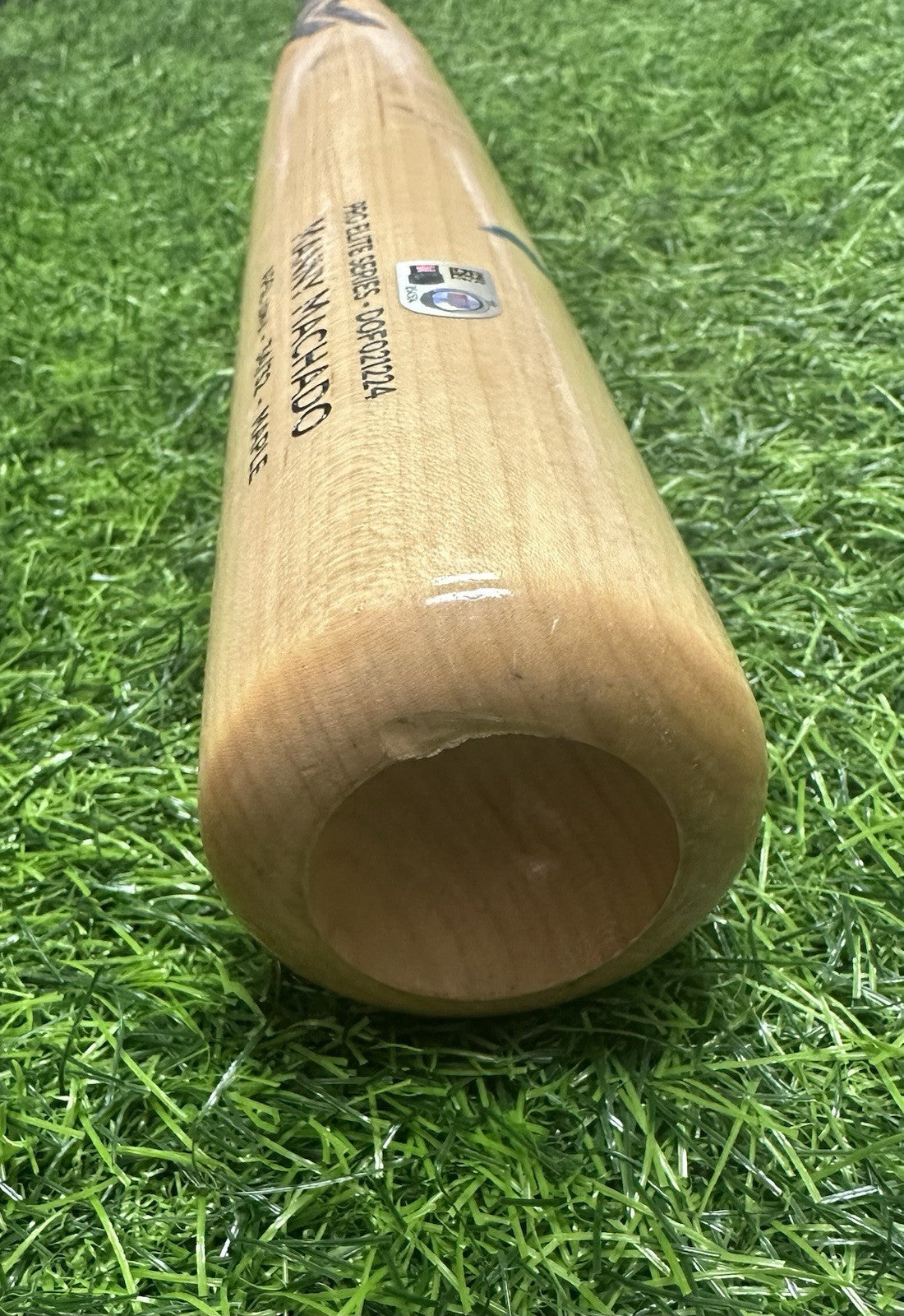 Manny Machado San Diego Padres Game Used Bat WALK OFF HR #325 MLB Auth