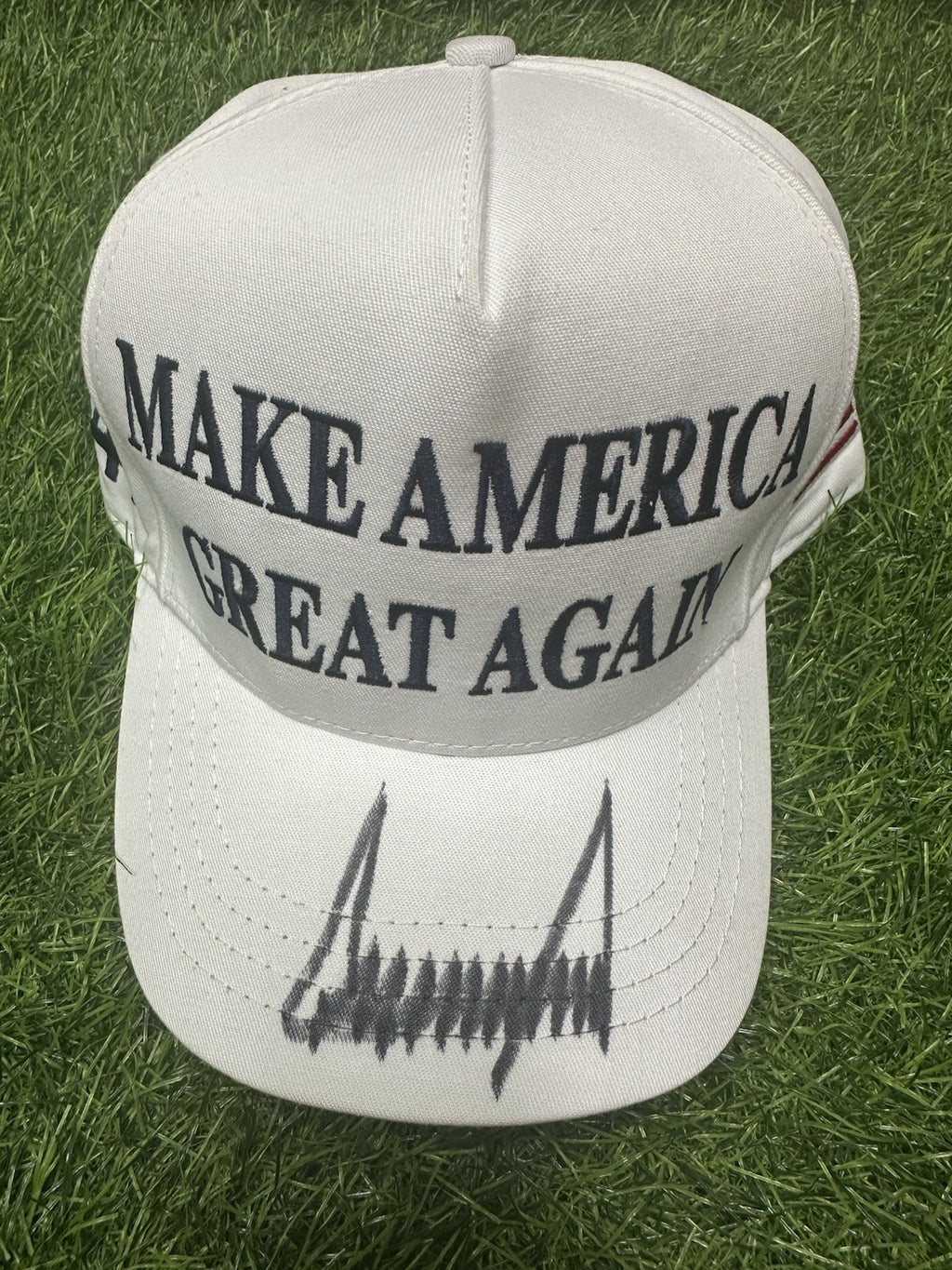 Donald Trump Signed Make American Great Again 45 / 47  Hat JSA Full LOA