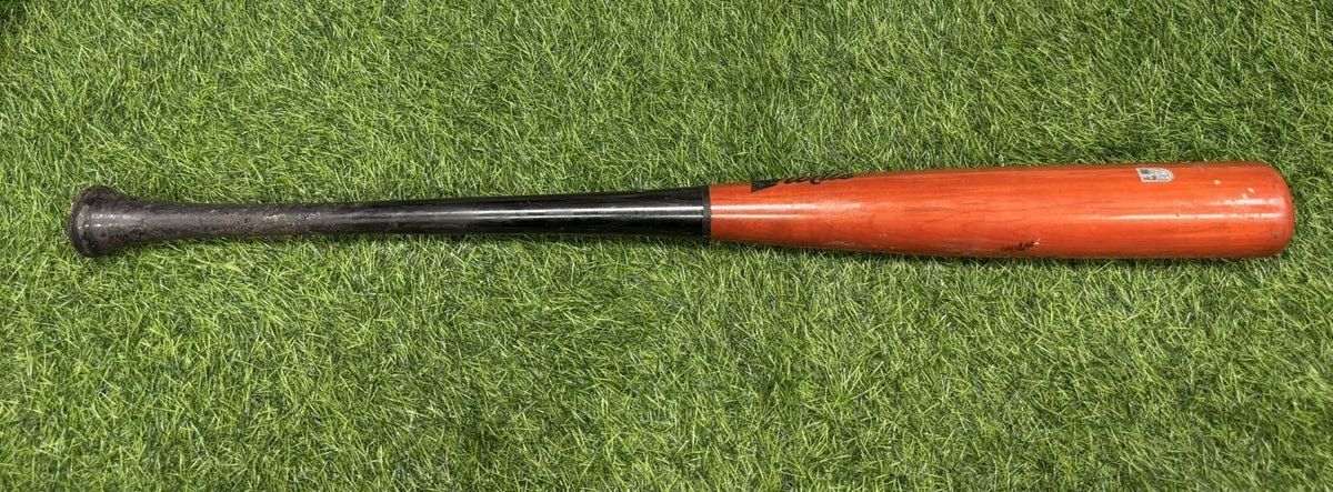 Jose Altuve Houston Astros Game Used Bat 2023 MLB Auth Uncracked