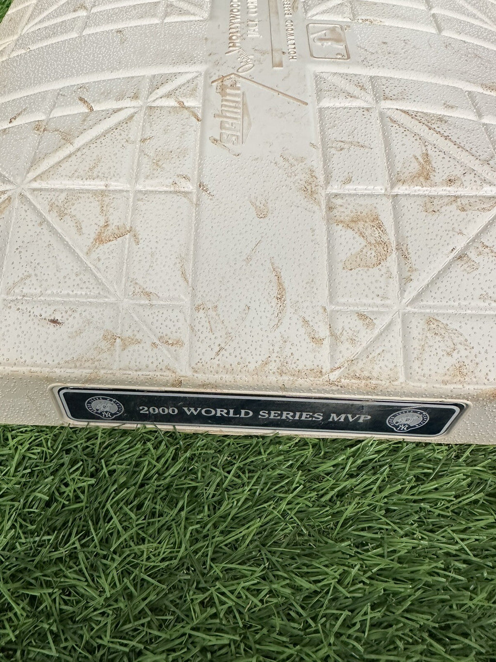 New York Yankees Game Used Base “Derek Jeter Day, 5/14/17” MLB Auth