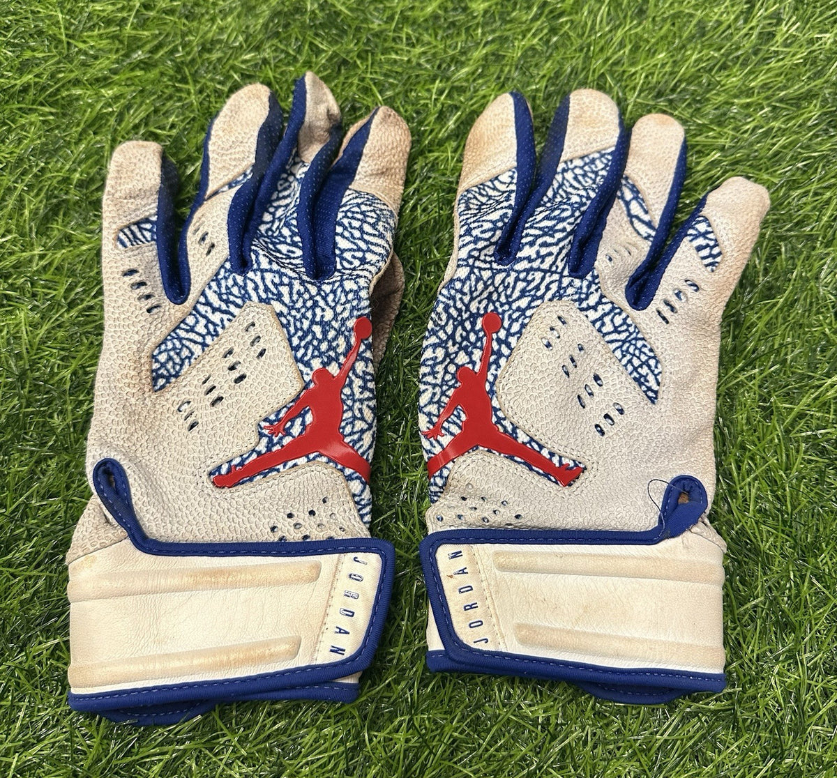 Vladimir Guerrero Jr. Toronto Blue Jays Game Used Batting Gloves XL 2022 GUG LOA