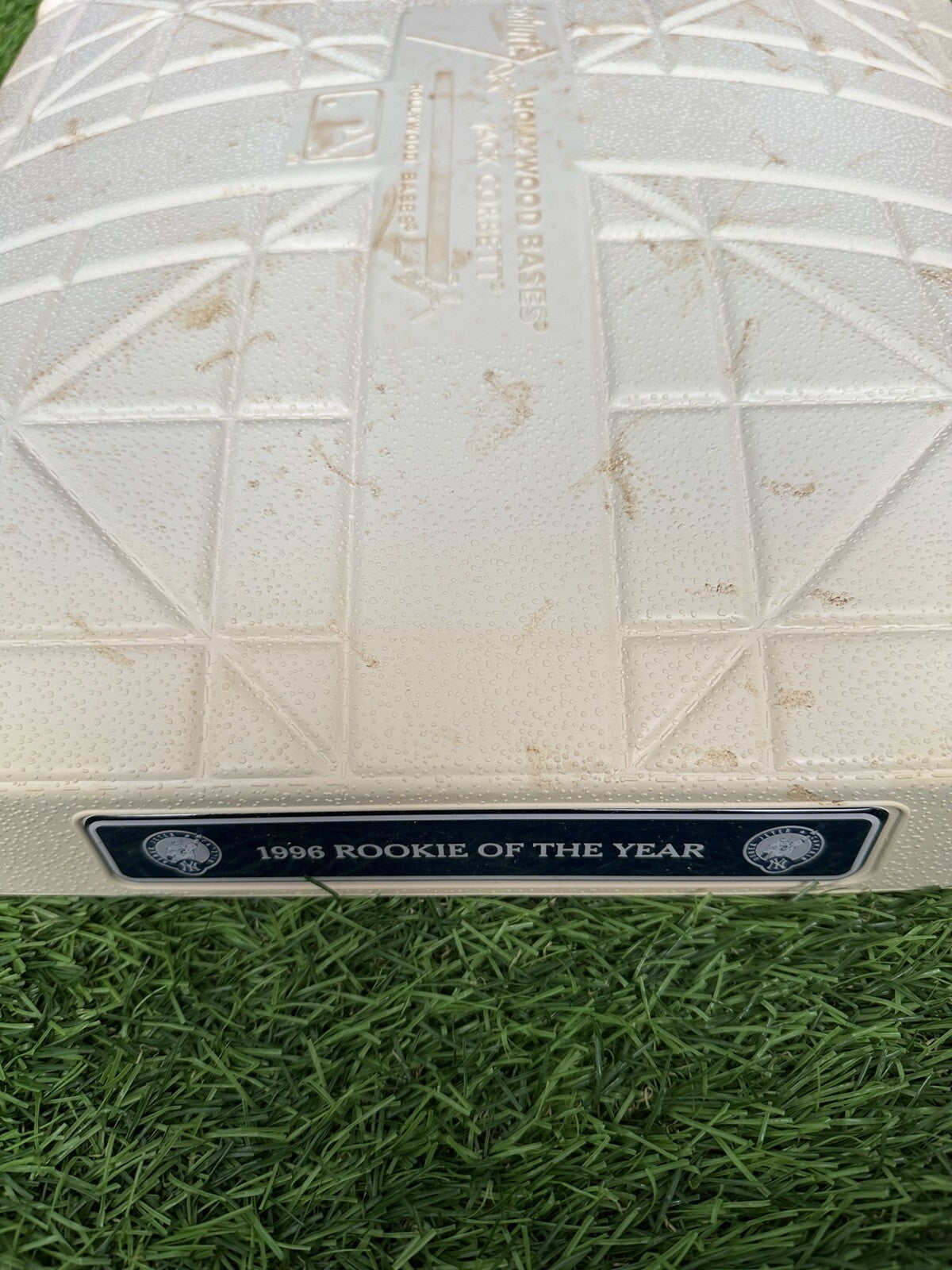 New York Yankees Game Used Base “Derek Jeter Day, 5/14/17” MLB Auth