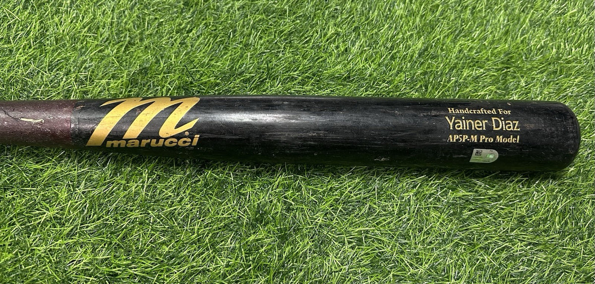 Yainer Diaz Houston Astros Game Used Bat 2024 MLB Auth Excellent Use Uncracked