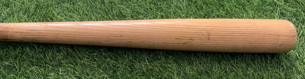 Carl Yastrzemski Boston Red Sox Game Used Bat 73-75 Signed Excellent Use