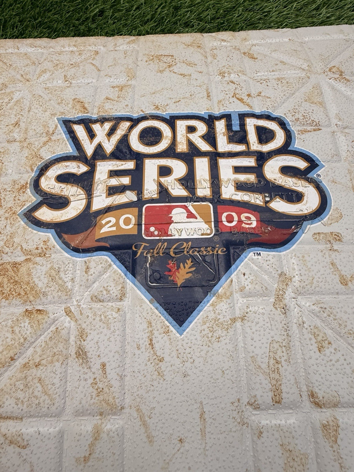 2009 World Series Game 6 – New York Yankees Game-Used Base MLB Auth Clinch Game!