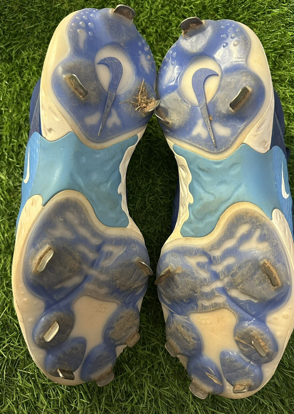 Luisangel Acuna New York Mets Game Used Cleats 2024 Auto Signed GUG LOA