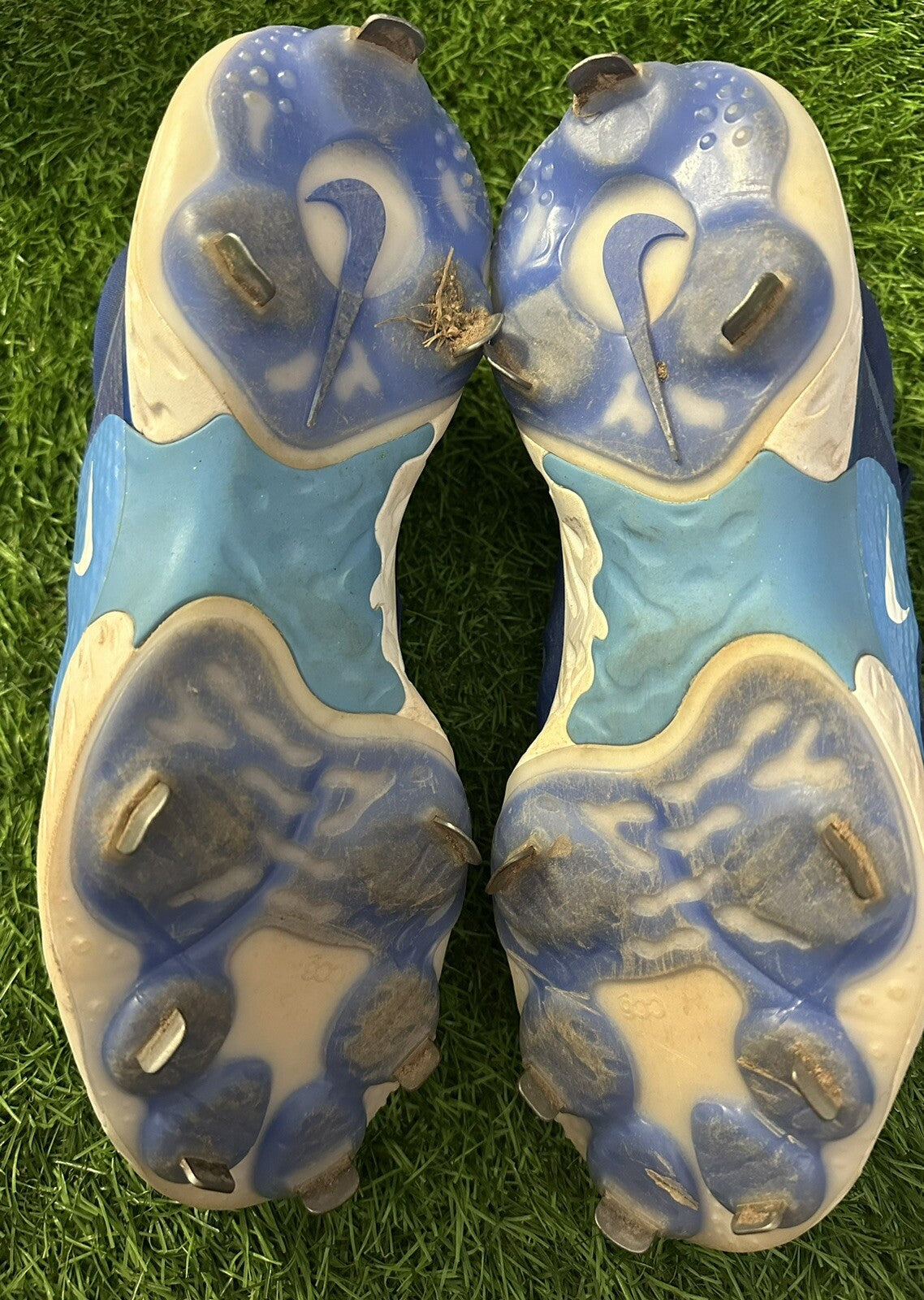 Luisangel Acuna New York Mets Game Used Cleats 2024 Auto Signed GUG LOA