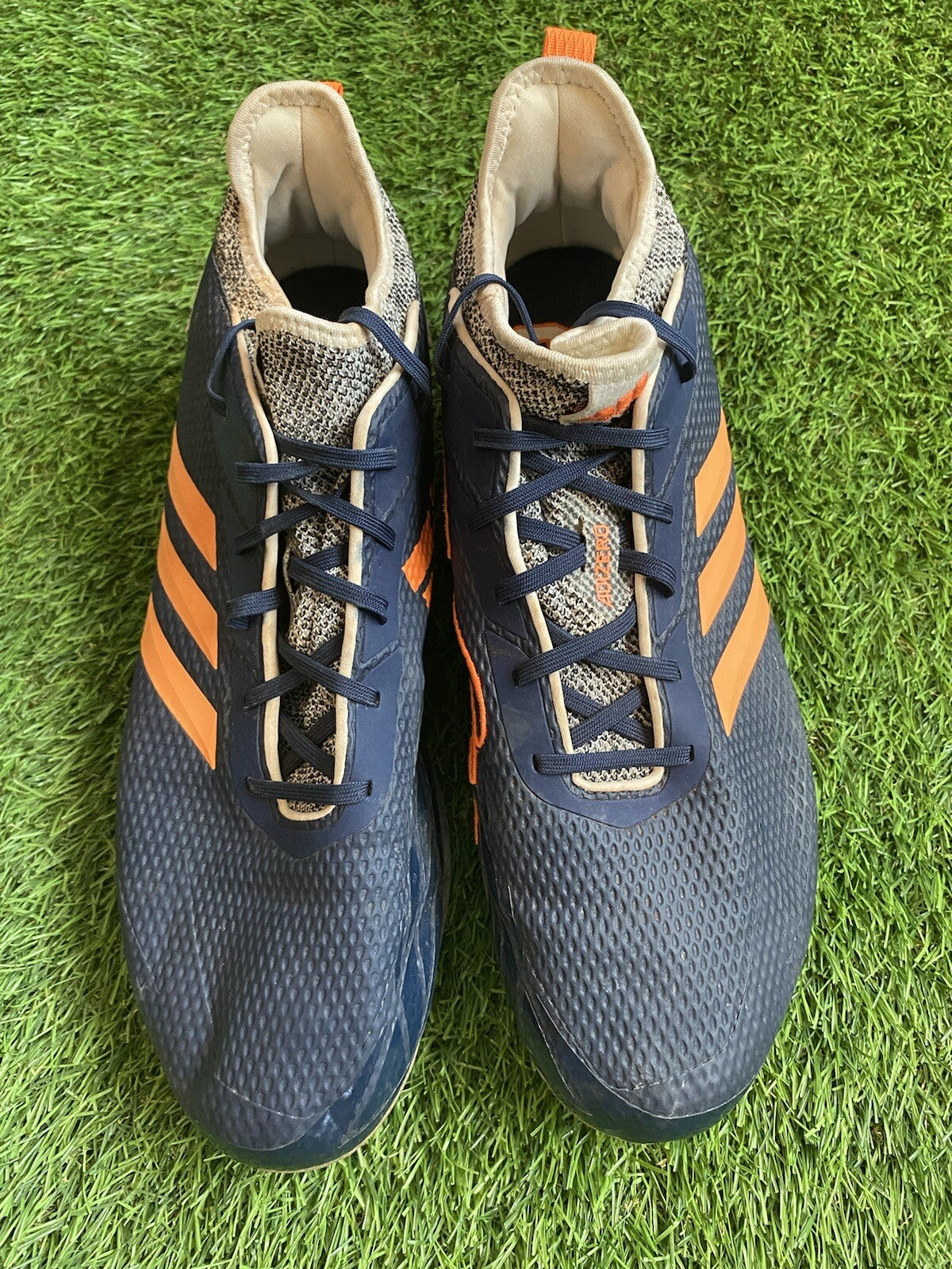 Carlos Correa Houston Astros Game Used Cleats Signed 2018 “76th Career HR”