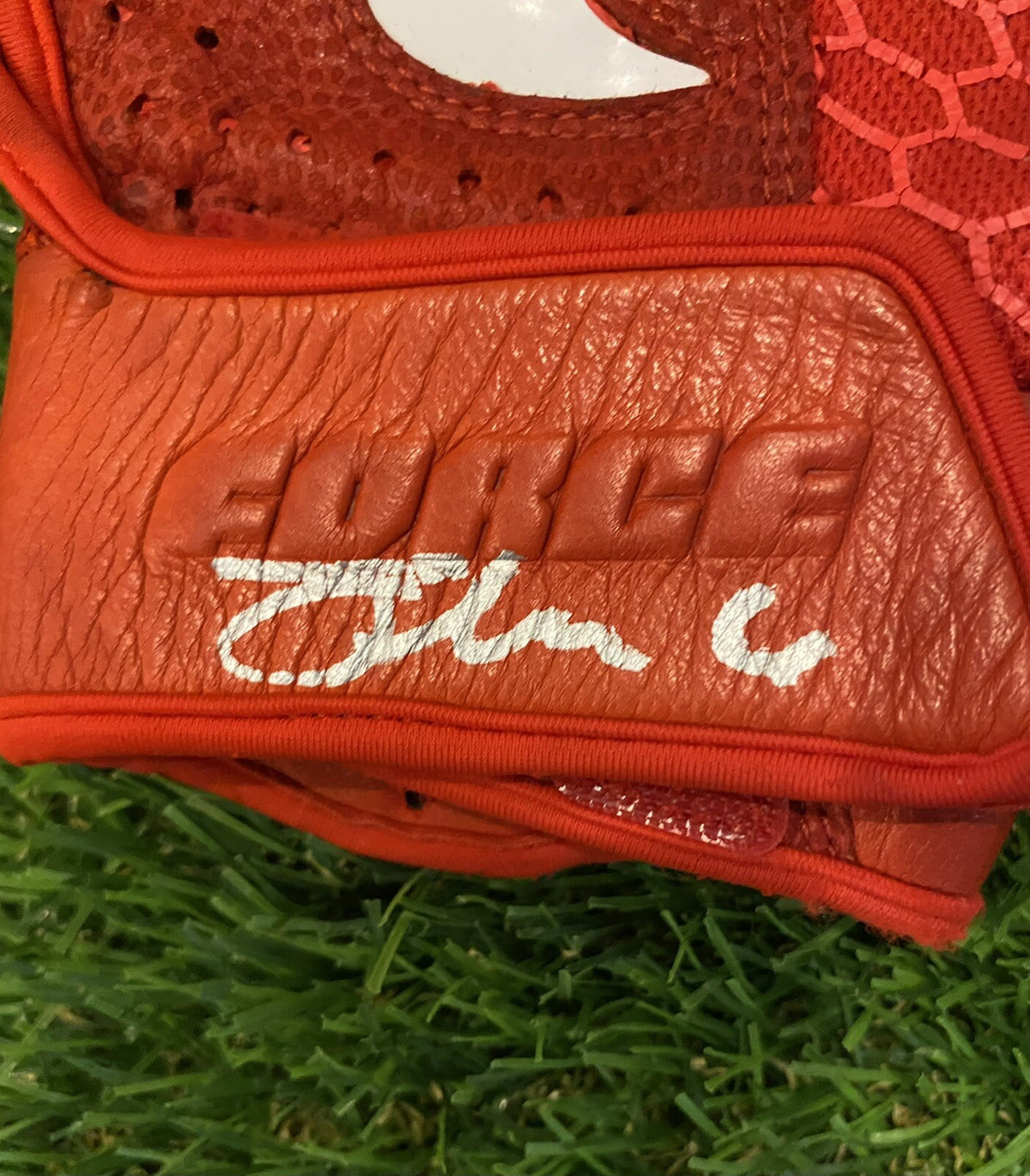 Jonathan India Cincinnati Reds Game Used Batting Gloves “2021 NL ROY” LOA Signed