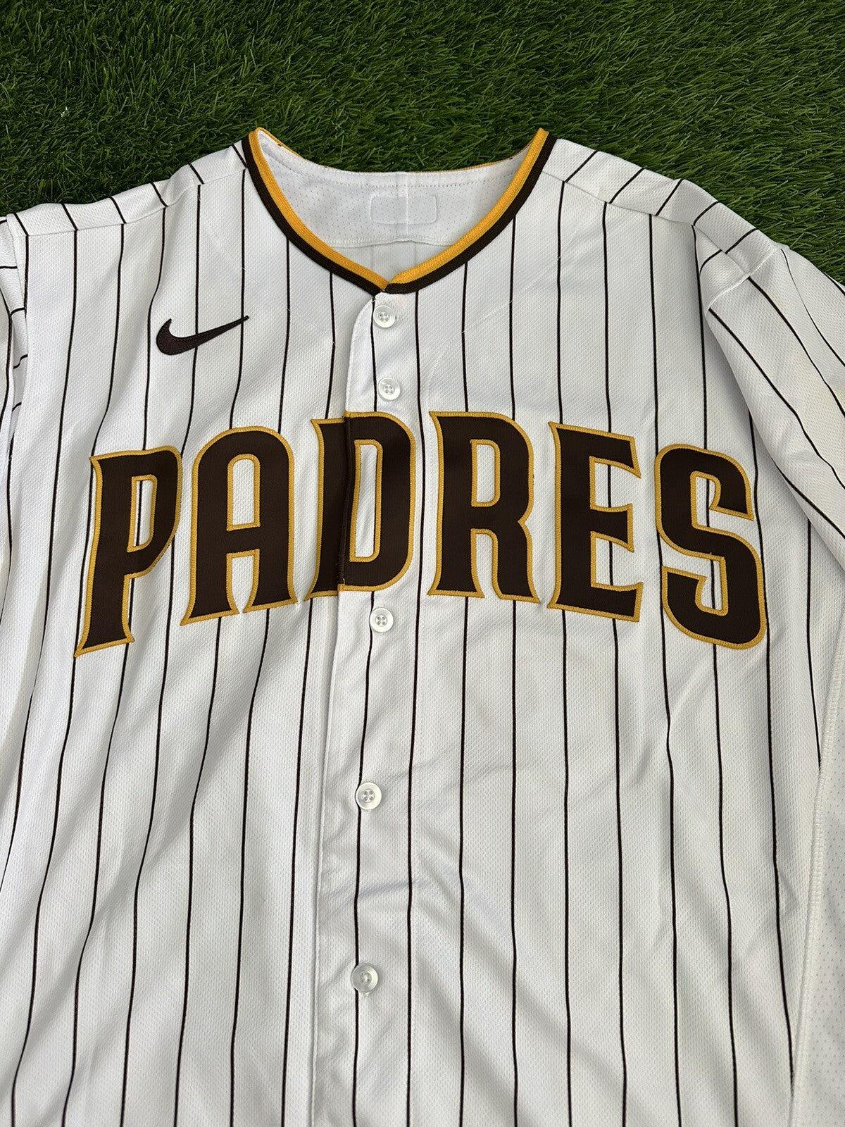Eric Hosmer San Diego Padres Game Used Jersey “Career HR 193” MLB Auth