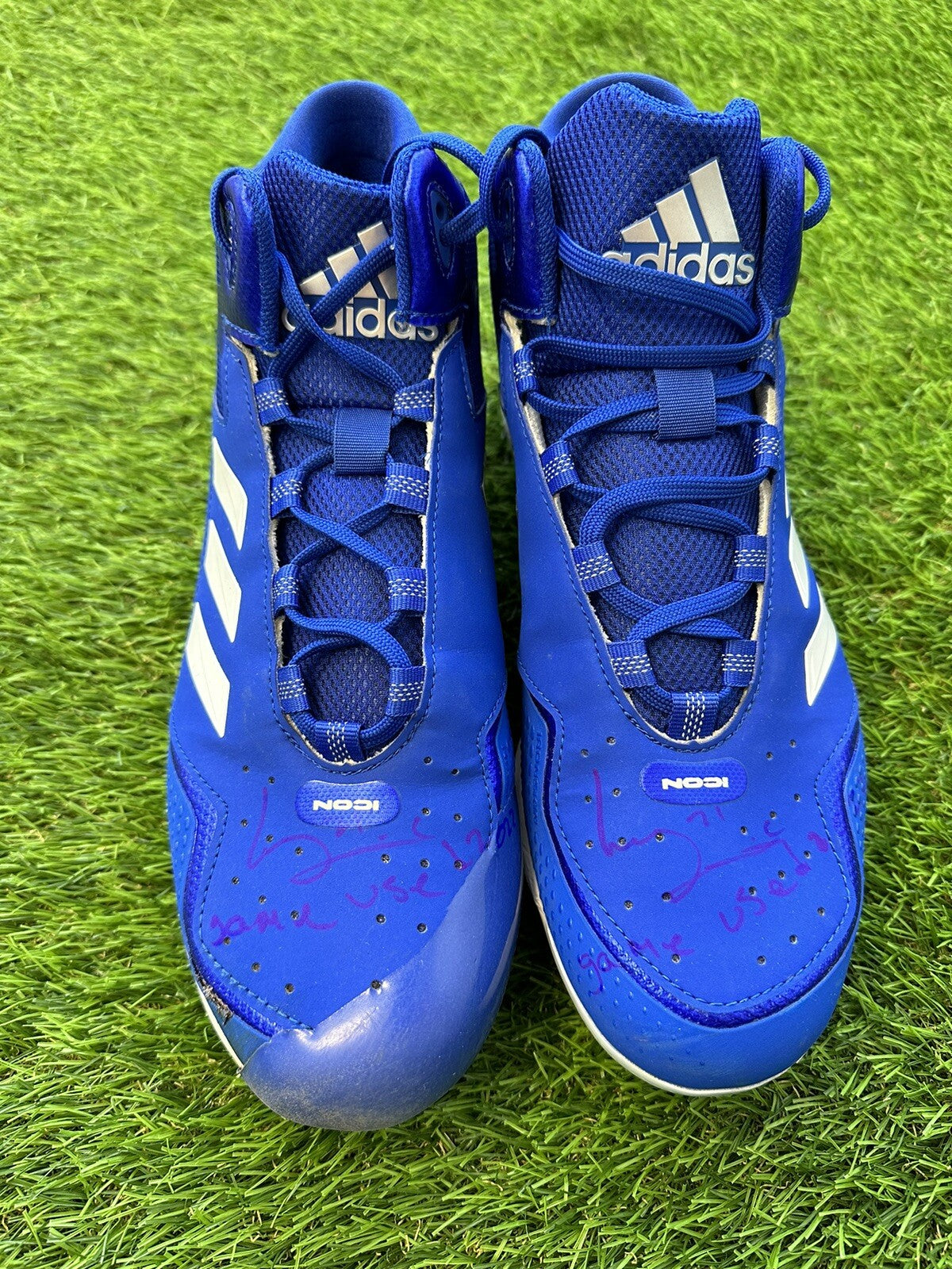 Luis Castillo Seattle Mariners Game Used Worn Cleats 2022 Signed LOA