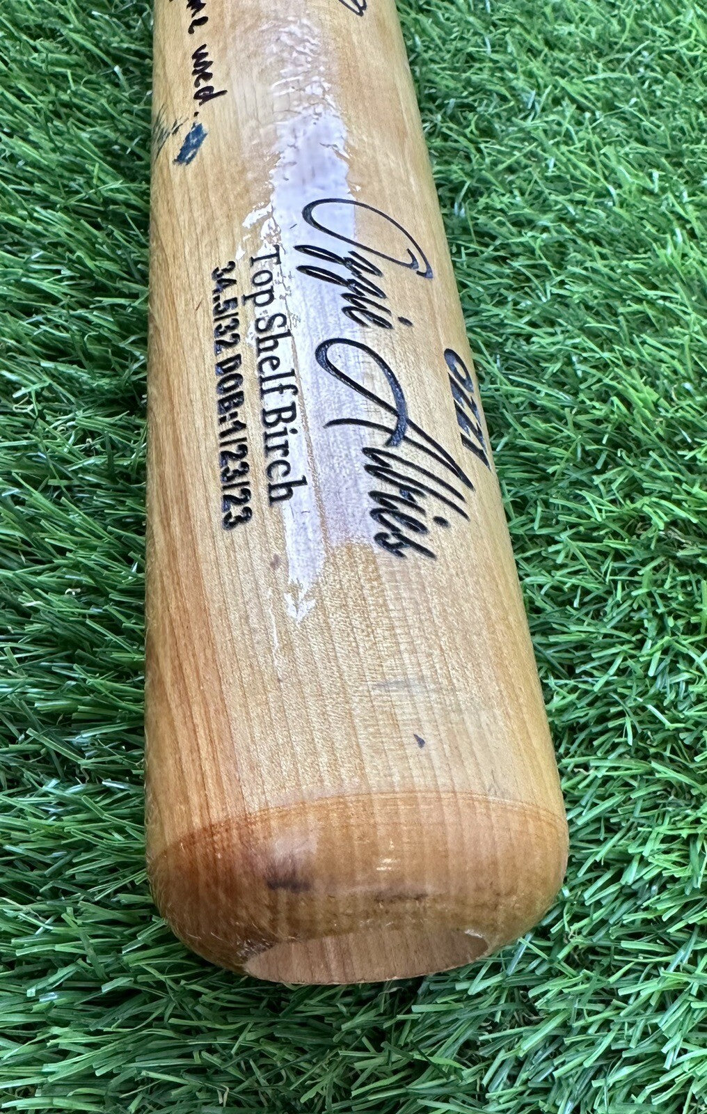 Ozzie Albies Atlanta Braves Game Used Bat Birdman 2023 Uncracked GUG LOA