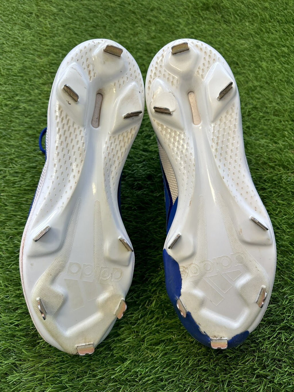 Luis Castillo Seattle Mariners Game Used Worn Cleats 2022 Signed LOA