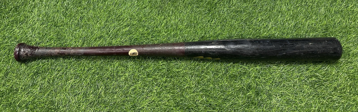 Yainer Diaz Houston Astros Game Used Bat 2024 MLB Auth Excellent Use Uncracked