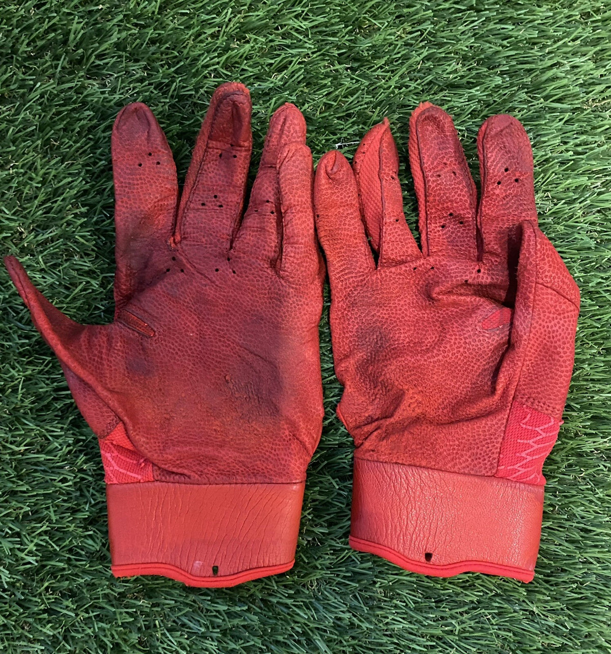 Jonathan India Cincinnati Reds Game Used Batting Gloves “2021 NL ROY” LOA Signed