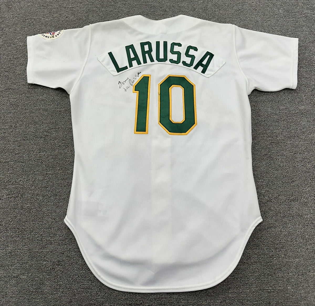Tony LaRussa Oakland A’s Game Used Worn Jersey 1987 A’s LOA