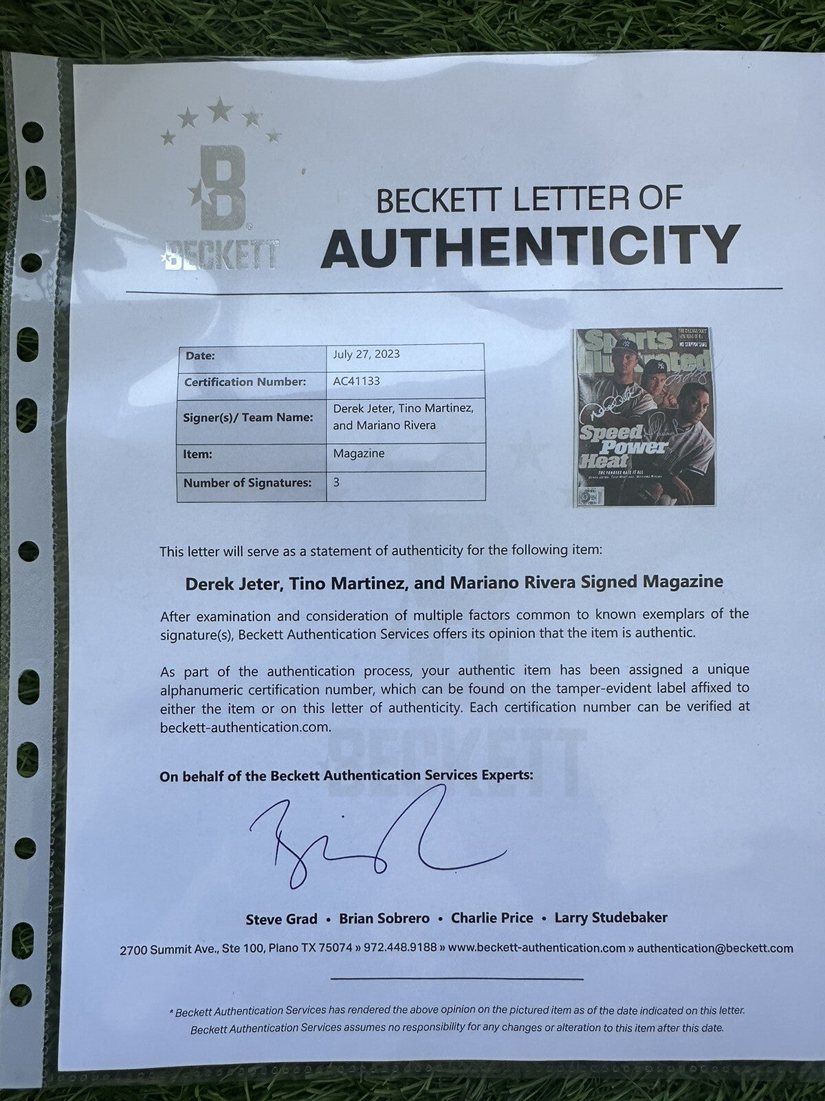 Derek Jeter, Mariano Rivera, Tino Martinez Signed Sports Illustrated Beckett LOA