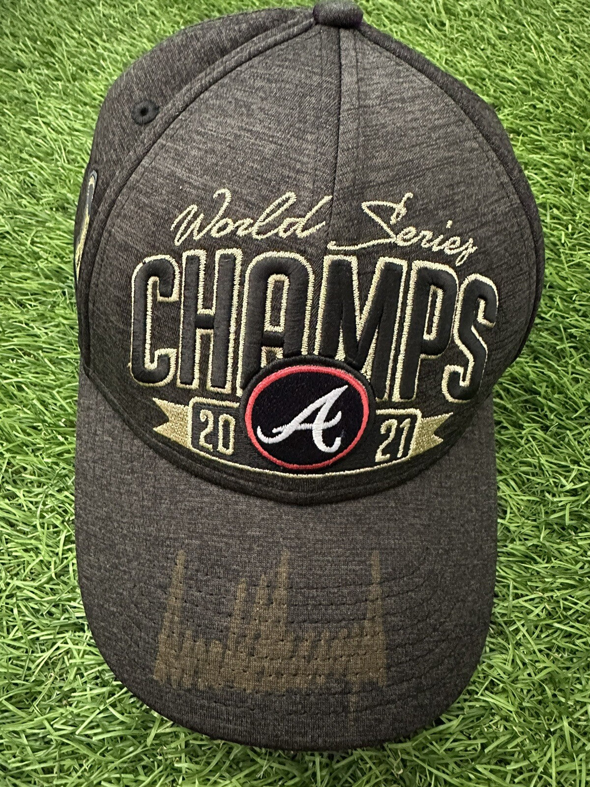 Donald Trump Signed 2021 World Series Locker Room Hat PSA/DNA LOA Atlanta Braves