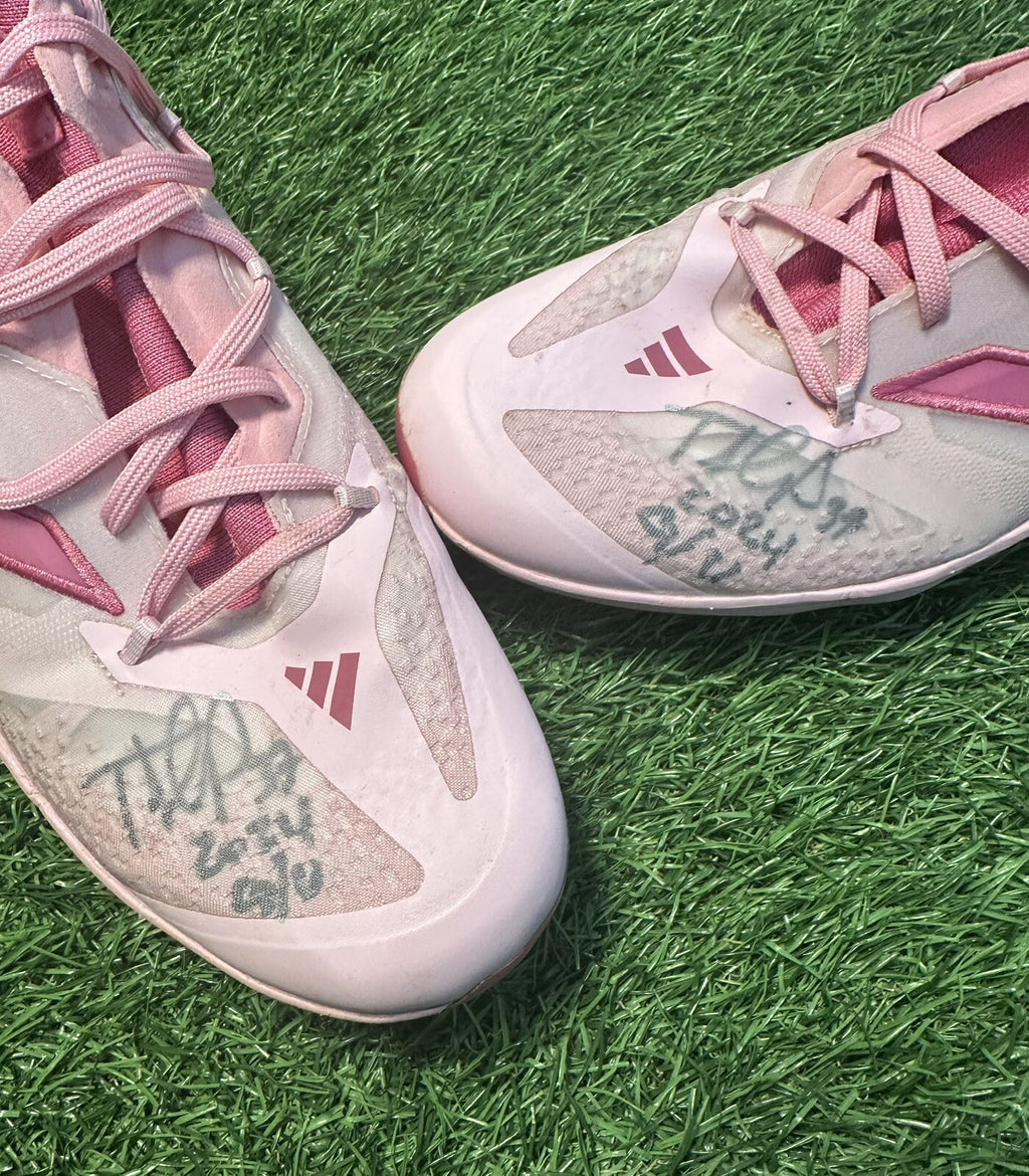 Teoscar Hernandez Dodgers Game Used Mother’s Day Cleats 2024 GUG LOA MLB Auth