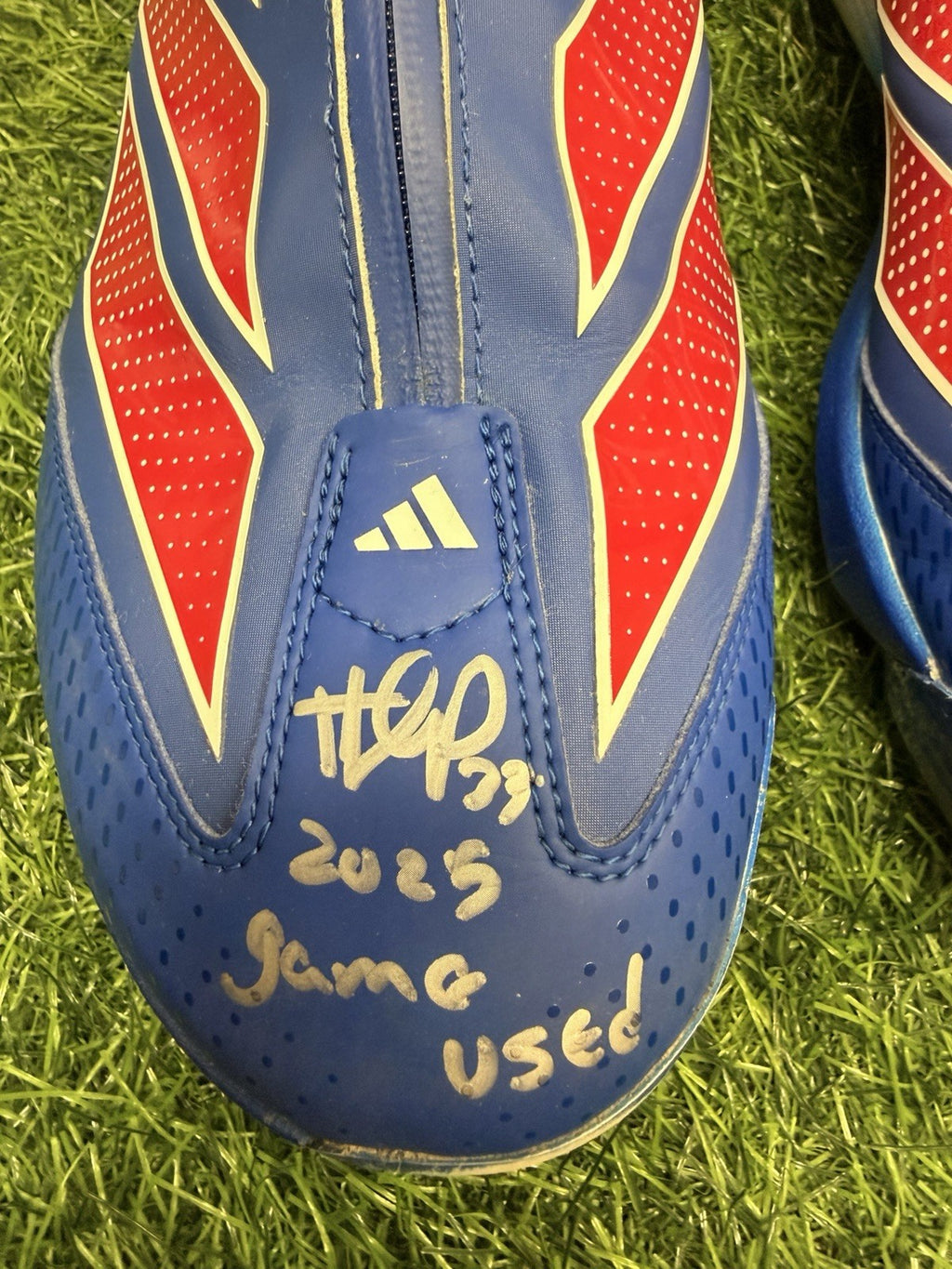 Teoscar Hernandez Dodgers Game Used Cleats 2025 Wild Card 2 HR’s GUG LOA Matched